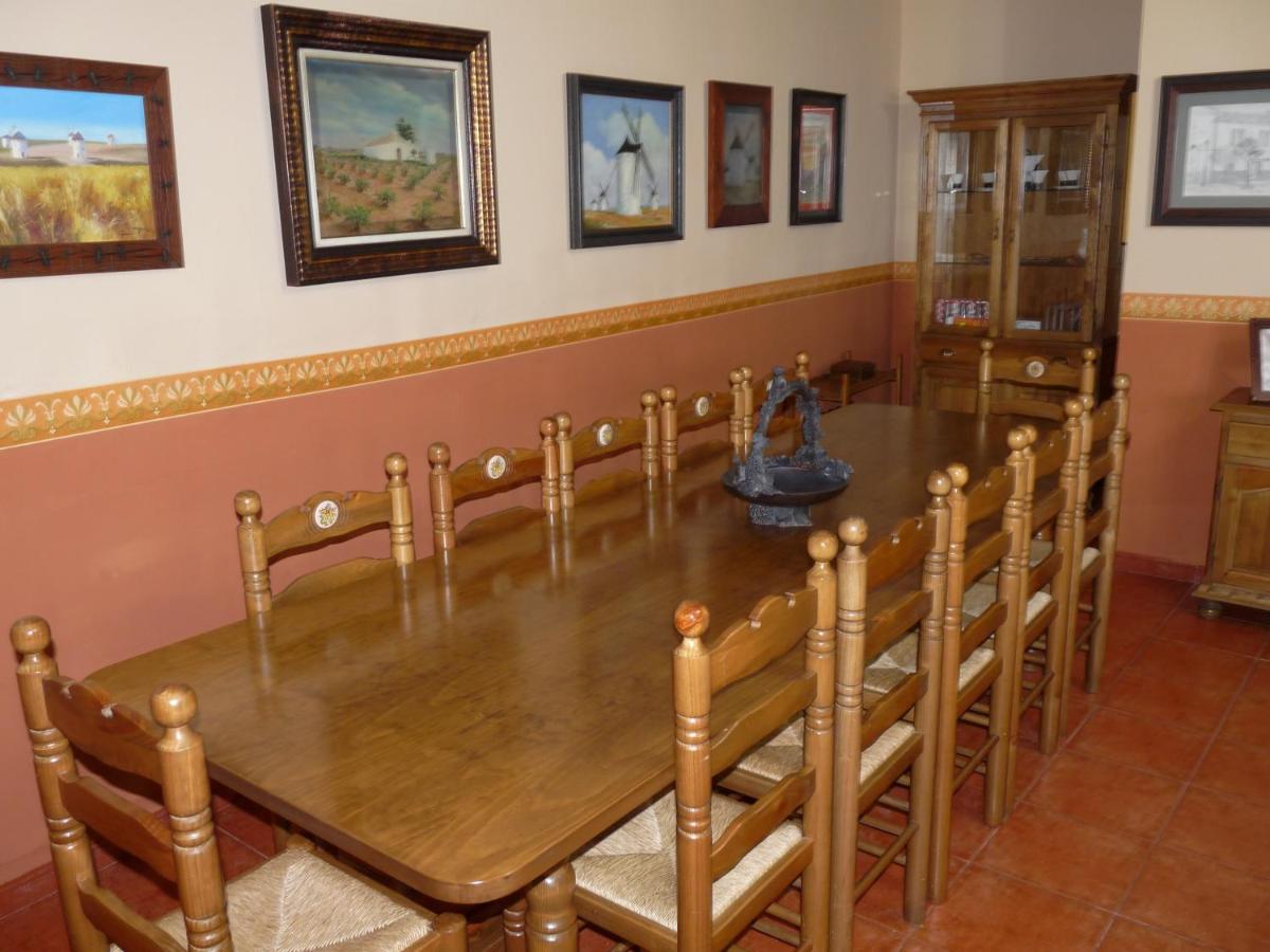 Casa Rural Quijote Y Sancho Argamasilla De Alba Exterior photo